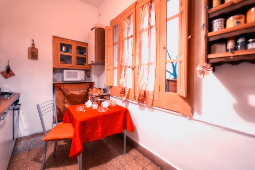 Milhouse Bed & Breakfast กาญารี ภายนอก รูปภาพ